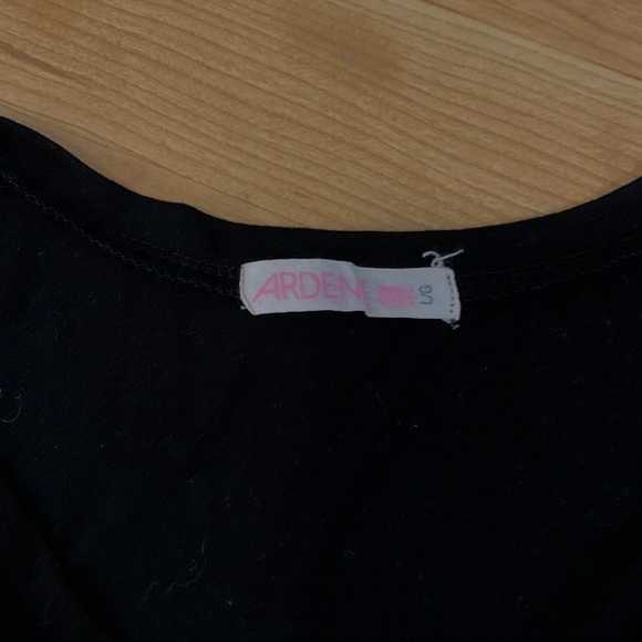 BLACK CROP TOP - Picture 2 of 2